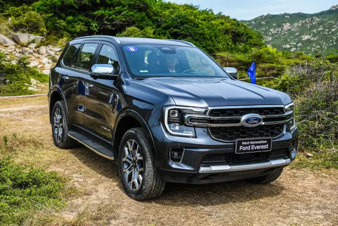 Thuê Xe Ford Everest Titanium 7 Chỗ Tự Lái (Next-Gen 2025)